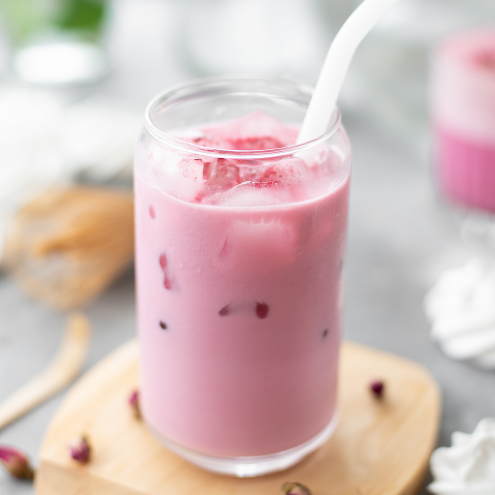 Strawberries & Creme Superfood Latte